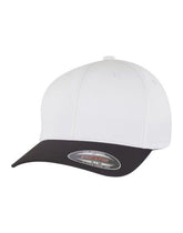 variant-colour: Black/White