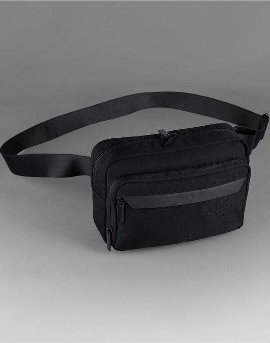 variant-colour: Black